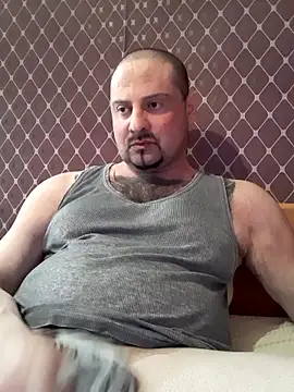 Snapshot of _NEREZA_ chatting on 05-20-26, 04:37 NEREZA online show from 05-20-26, 04:37