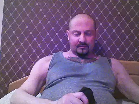 Snapshot of _NEREZA_ chatting on 06-14-26, 07:37 NEREZA online show from 06-14-26, 07:37