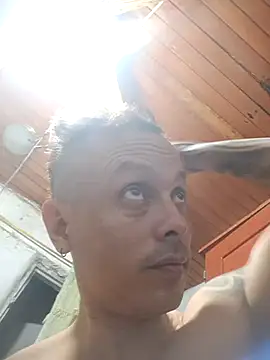 JuceAn14 online show from 11-18-25, 05:33