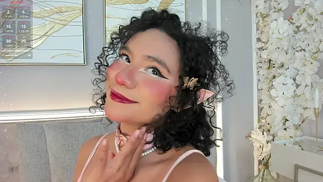 ellette   online show from 12-15-25, 07:20