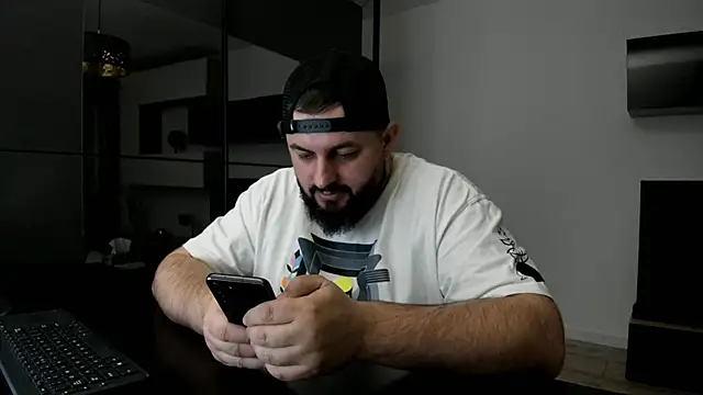 Snapshot of DravenPeak chatting on 03-10-26, 05:50 DravenPeak online show from 03-10-26, 05:50