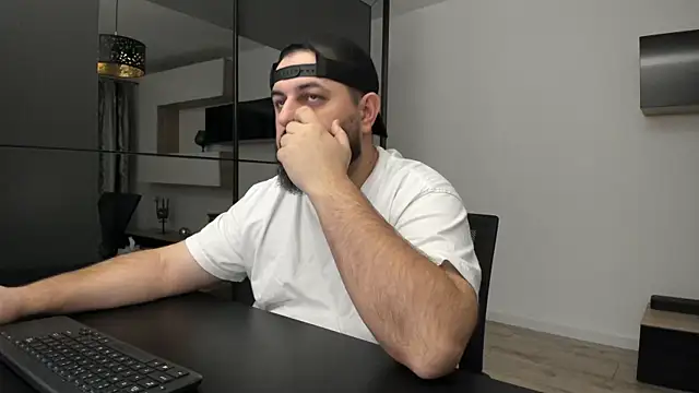 DravenPeak online show from 10-31-25, 03:25