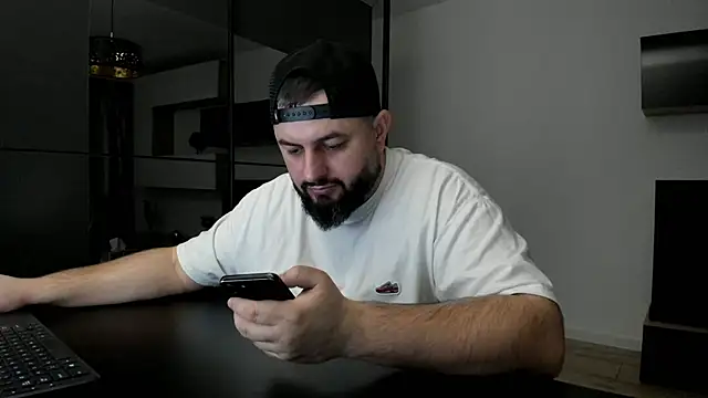 Snapshot of DravenPeak chatting on 03-16-26, 07:05 DravenPeak online show from 03-16-26, 07:05