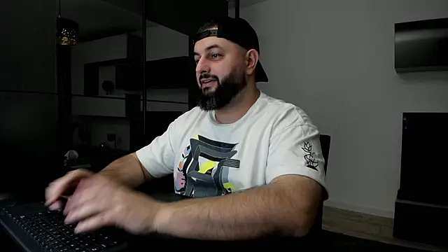 Snapshot of DravenPeak chatting on 03-08-26, 01:00 DravenPeak online show from 03-08-26, 01:00