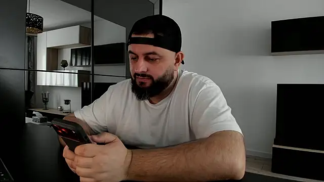 Snapshot of DravenPeak chatting on 03-04-26, 11:51 DravenPeak online show from 03-04-26, 11:51