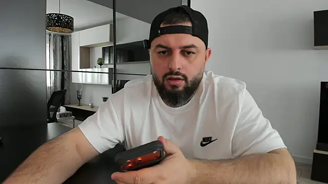 Snapshot of DravenPeak chatting on 03-24-26, 10:37 DravenPeak online show from 03-24-26, 10:37