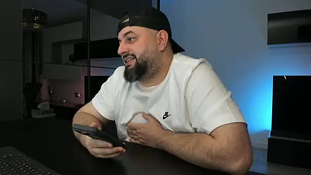 Snapshot of DravenPeak chatting on 03-30-26, 06:42 DravenPeak online show from 03-30-26, 06:42