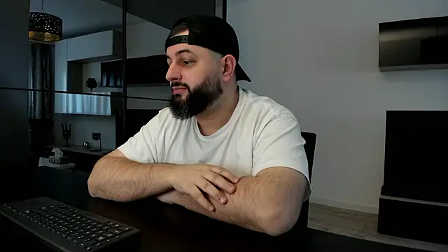 Snapshot of DravenPeak chatting on 03-05-26, 02:35 DravenPeak online show from 03-05-26, 02:35