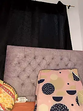 butterfly777  online show from 02-25-26, 07:36