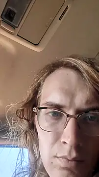 Snapshot of BlondeyMiyMiy chatting on 09-21-25, 11:10 BlondeyMiyMiy online show from 09-21-25, 11:10