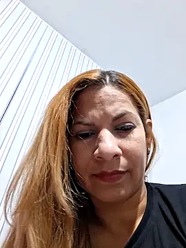 saraferrer151 online show from 01-08-26, 05:46