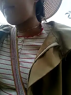 vivi cute online show from 10-11-25, 04:24