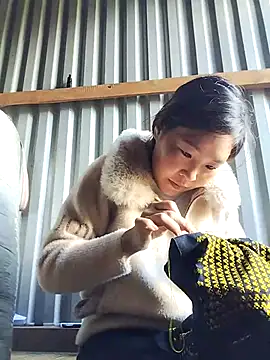 vivi cute online show from 10-05-25, 02:24