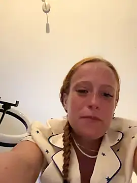 Poppy frankie online show from 09-14-25, 08:31