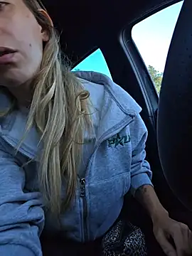 PetiteSecrets online show from 11-16-25, 03:17