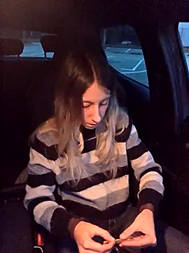 PetiteSecrets online show from 12-19-25, 04:53