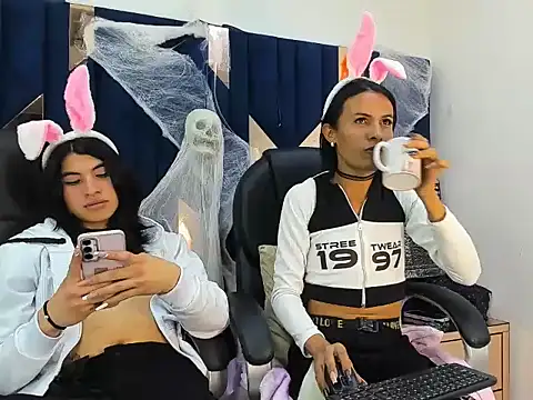 Aisha hotts777 online show from 11-01-25, 03:02