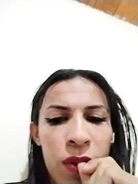 Snapshot of Aisha_hotts777 chatting on 05-06-26, 04:55 Aisha hotts777 online show from 05-06-26, 04:55