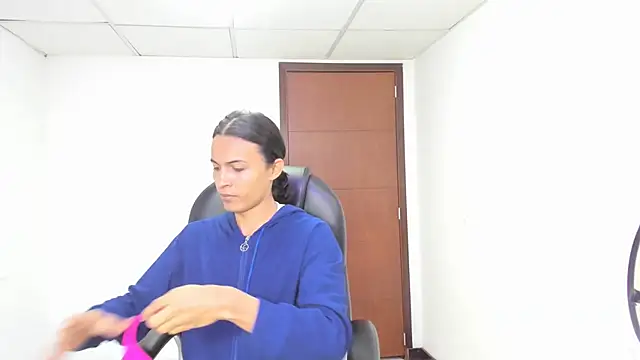 Aisha hotts777 online show from 02-26-26, 03:28