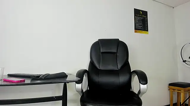 Aisha hotts777 online show from 11-29-25, 03:50