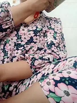 Snapshot of _Babyrose_ chatting on 02-06-26, 03:02 Babyrose online show from 02-06-26, 03:02