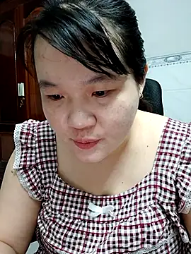 Snapshot of _Babyrose_ chatting on 04-07-26, 06:37 Babyrose online show from 04-07-26, 06:37
