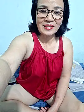   Mihmih   online show from 12-18-25, 04:33