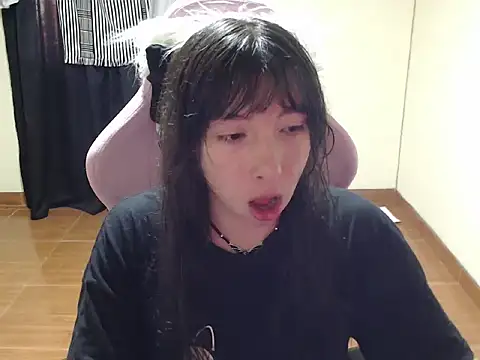 ScarlettShirahoshi online show from 11-28-25, 03:56