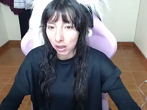 Snapshot of ScarlettShirahoshi chatting on 01-19-26, 04:33 ScarlettShirahoshi online show from 01-19-26, 04:33