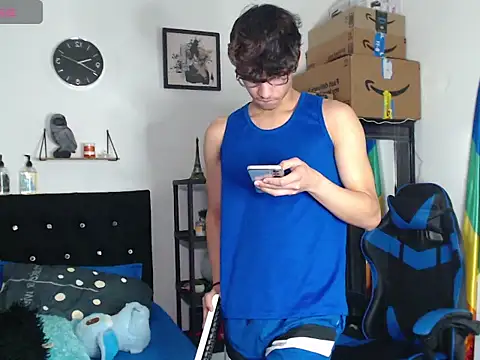 Gael Jones online show from 09-11-25, 03:39