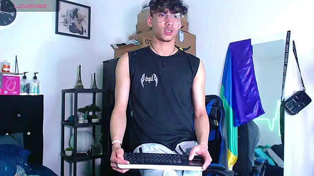 Gael Jones online show from 10-05-25, 05:42