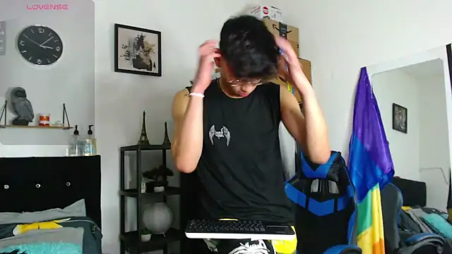 Gael Jones online show from 09-23-25, 02:51