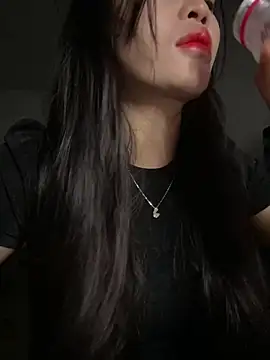 Snapshot of Lissa_xinh09 chatting on 10-18-25, 12:51 Lissa xinh09 online show from 10-18-25, 12:51