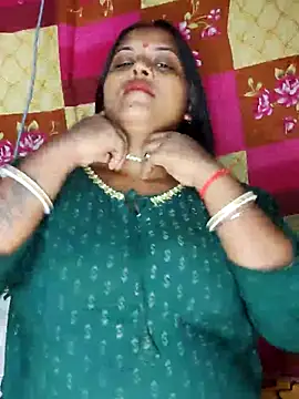 Snapshot of Hot-Show2 chatting on 09-15-25, 04:07 Hot-Show2 online show from 09-15-25, 04:07