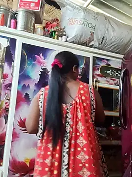 Hot-Show2 online show from 11-03-25, 05:45