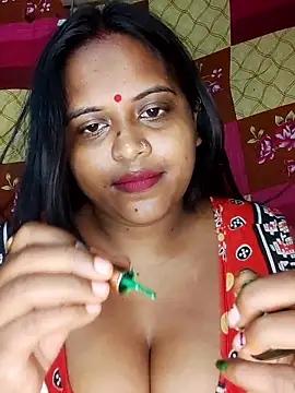 Snapshot of Hot-Show2 chatting on 10-08-25, 05:46 Hot-Show2 online show from 10-08-25, 05:46