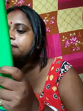 Snapshot of Hot-Show2 chatting on 10-12-25, 04:08 Hot-Show2 online show from 10-12-25, 04:08