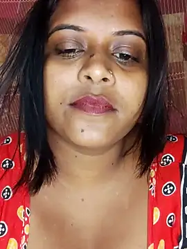 Snapshot of Hot-Show2 chatting on 10-14-25, 08:42 Hot-Show2 online show from 10-14-25, 08:42