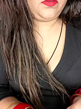 indian-hotmilfs online show from 04-09-26, 08:37