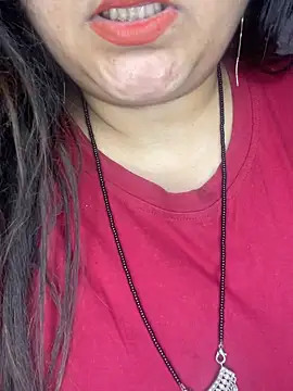 indian-hotmilfs online show from 04-11-26, 09:35