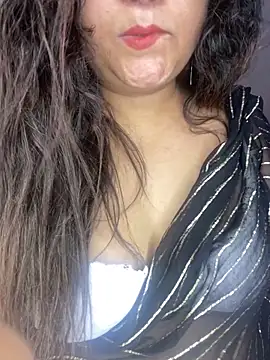 Snapshot of indian-hotmilfs chatting on 06-07-26, 11:37 indian-hotmilfs online show from 06-07-26, 11:37