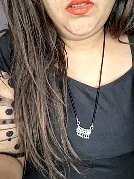 indian-hotmilfs online show from 01-14-26, 09:07