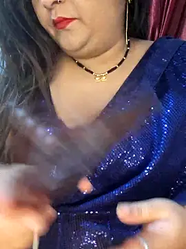 Snapshot of indian-hotmilfs chatting on 10-18-25, 11:18 indian-hotmilfs online show from 10-18-25, 11:18