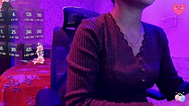 Snapshot of snow_white123 chatting on 02-07-26, 10:51 snow white123 online show from 02-07-26, 10:51