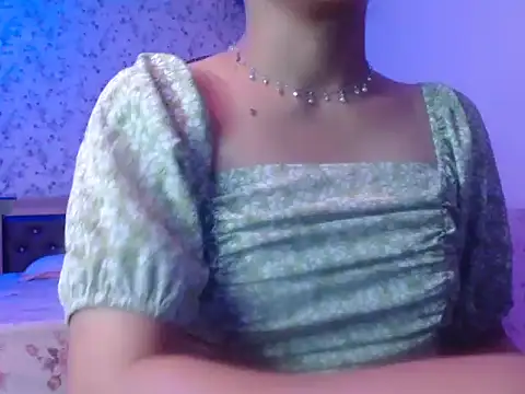 snow white123 online show from 11-06-25, 09:19