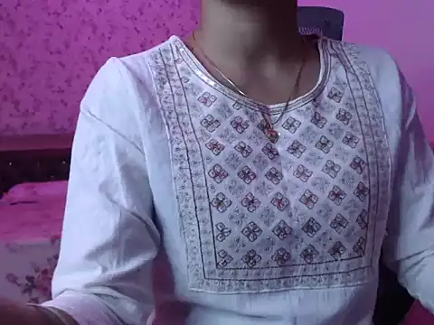 snow white123 online show from 11-22-25, 09:02