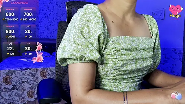 Snapshot of snow_white123 chatting on 02-19-26, 09:23 snow white123 online show from 02-19-26, 09:23