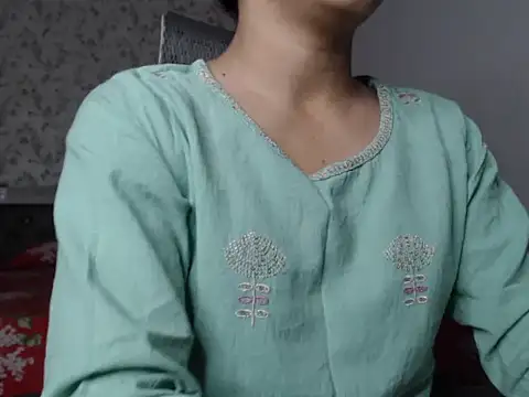 snow white123 online show from 09-25-25, 08:04