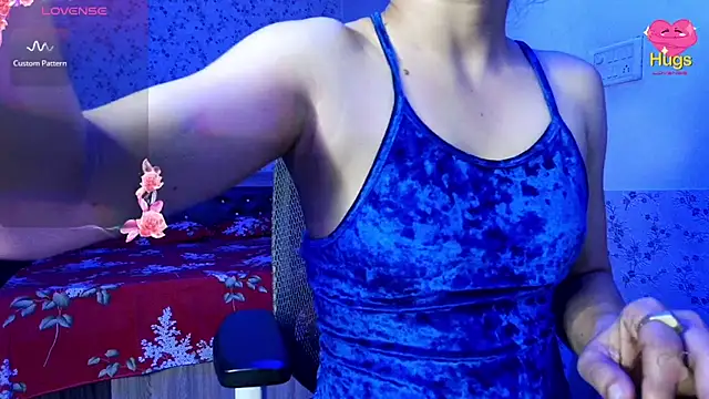 Snapshot of snow_white123 chatting on 02-01-26, 09:13 snow white123 online show from 02-01-26, 09:13