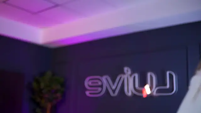 SiennaRuh online show from 11-28-25, 10:59